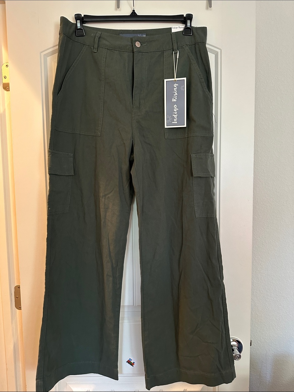 Indigo rising Olive Green Cargo Pants size 17